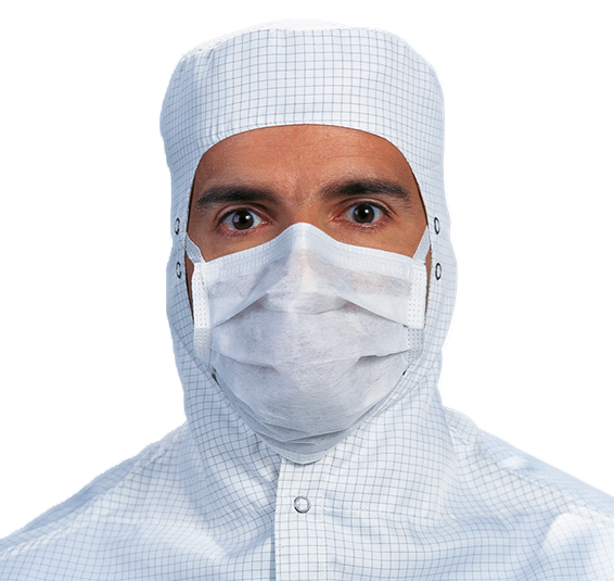 Masque Kimtech™ Pure M3 18cm stérile (62470)Person trägt eine weisse Maske und eine weisse Haube, welche bis zu den Schultern reicht.