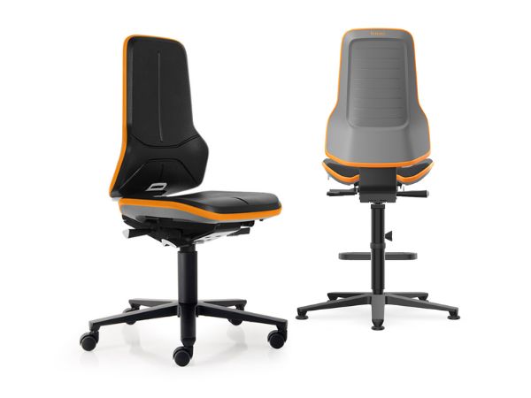 Chaise de laboratoire Neon 2 (9573)Ein schwarz-oranger Laborstuhl.