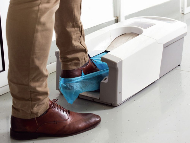 CPE-Überziehschuh-Nachfüllpatronen 47 cm blauCPE-Nachfüllpatrone mit blauen Überschuhen für Überziehschuhautomat