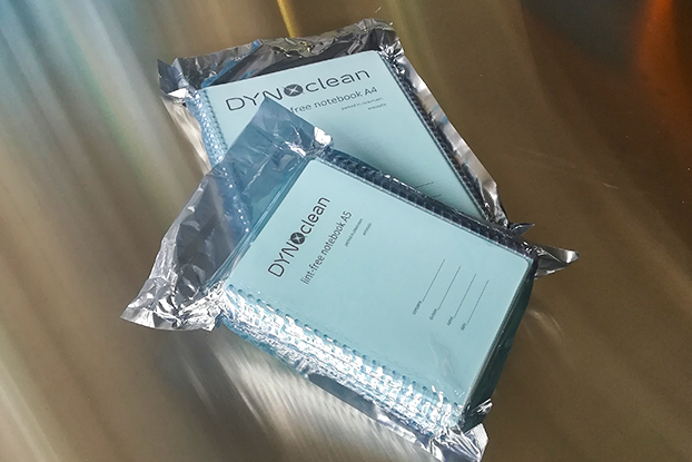 DYNOclean NotebookA5 Notitzbücher eingepackt in einem durchsichtigen Beutel.