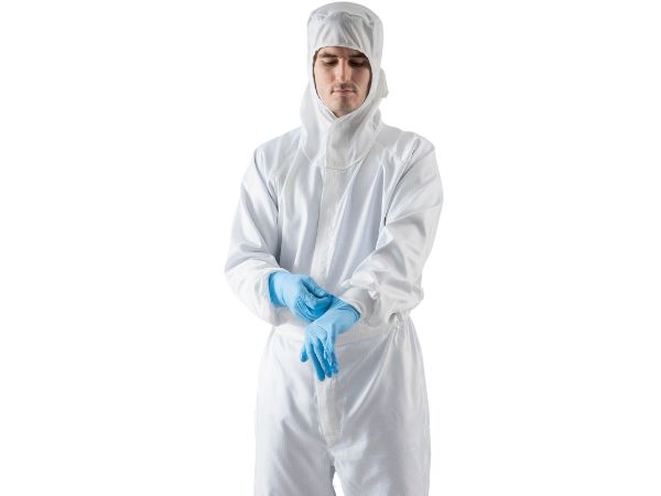 Overall mit Haube AlsistrongBlauer Overall, welcher bei den Augen eine Öffnung hat. Beim Mundbereich ist der Stoff weiss und etwas dünner für die Atmung.